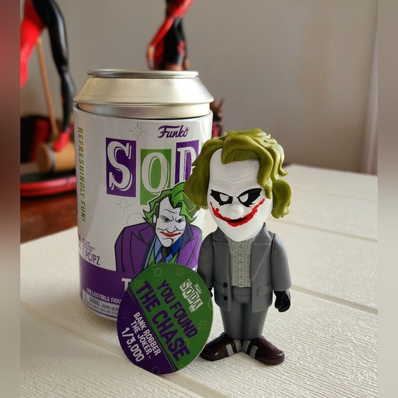 Funko Soda Pop Can Robber The Joker Heath Ledger Chase - Picture 1 of 4